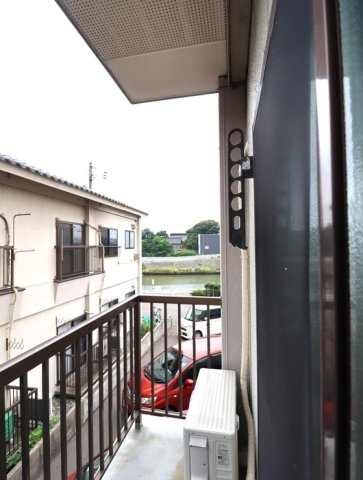 ハイツ臨港 IIIのバルコニー