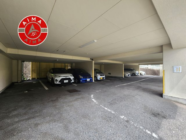 ファミール輝国の駐車場|敷地内駐車場です。