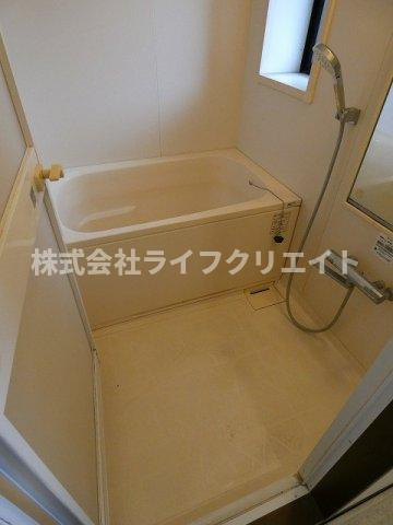 レジデンス光和114の浴室