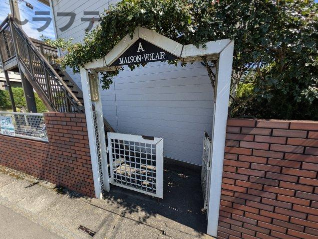 メゾン・ボラールＡ棟のエントランス
