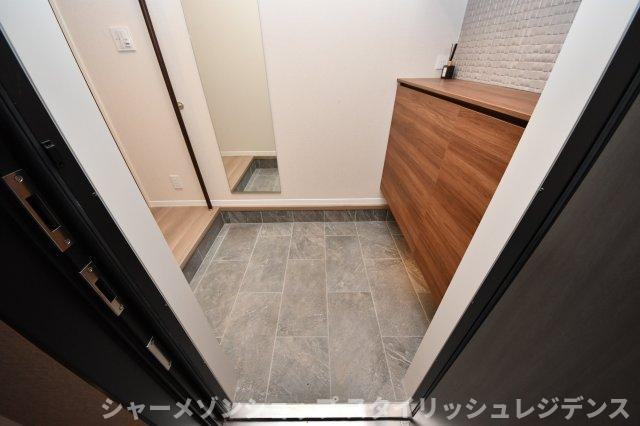 vivace日明の玄関