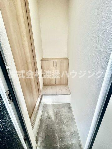 フルハウス口田中の玄関
