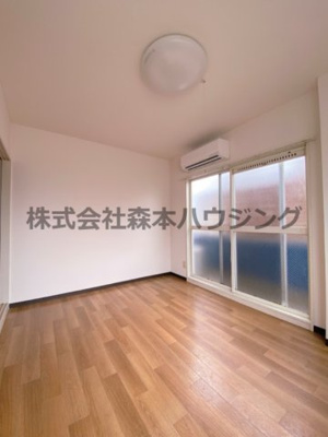 【洋室】 | 　シャルマン南野 | きれいな洋室です