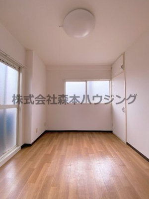 【洋室】 | 　シャルマン南野 | ゆったりした洋室です