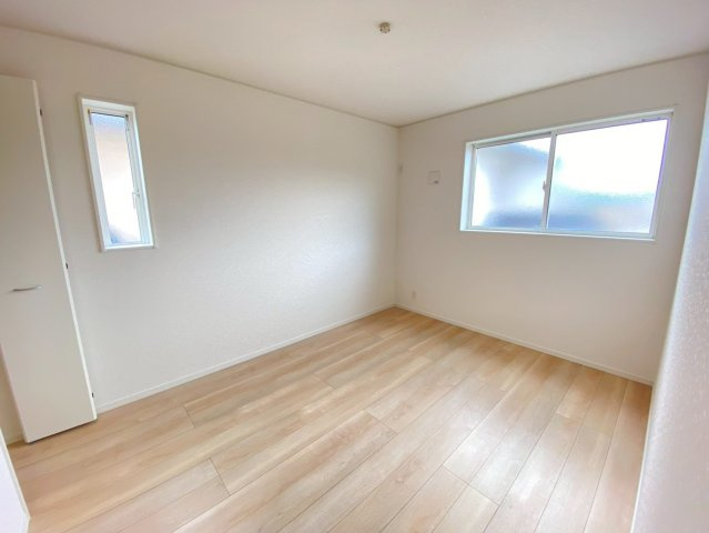 クレイドルガーデン／菊陽町向陽台第一／2号棟の洋室