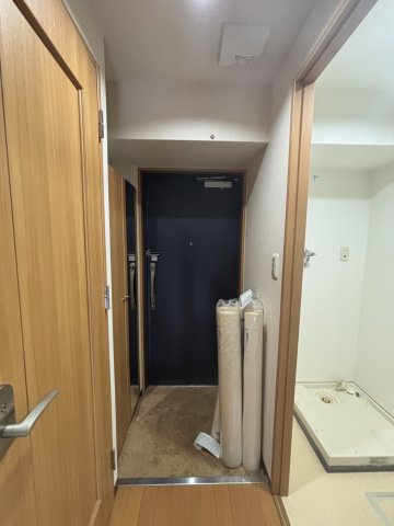 ブランクレール谷町の玄関