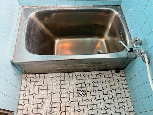 土佐市高岡町丙　中古住宅の浴室|コンパクトで使いやすいお風呂です