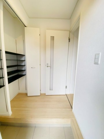 クレイドルガーデン／菊陽町津久礼第1２／２号棟の玄関
