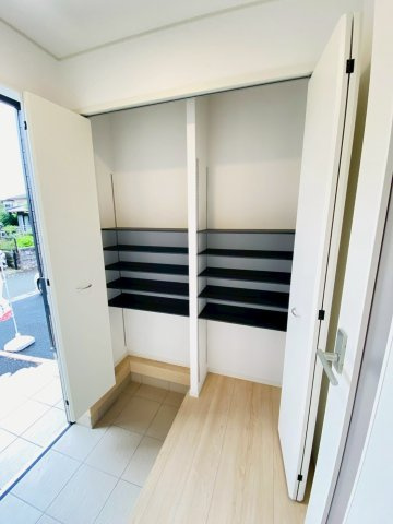 クレイドルガーデン／菊陽町津久礼第1２／２号棟の収納