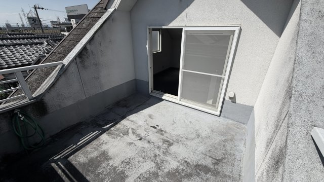 【バルコニー】 | 高月北二丁目　連棟戸建