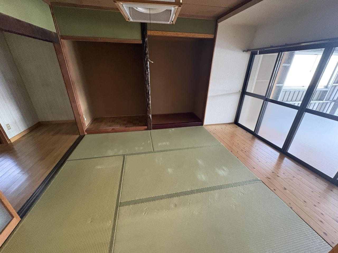 土佐市高岡町乙　中古住宅の和室|い草の香りが落ち着く素敵な和室です