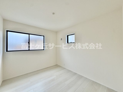 【洋室】 | 豊橋市芦原町 58-2期 新築一戸建て 2号棟 | 個人の部屋や寝室として使える洋室です