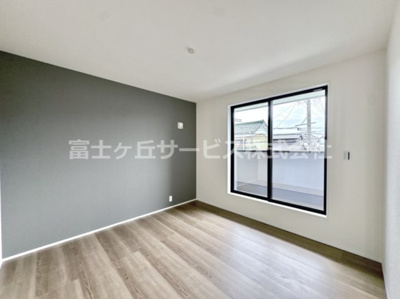 【寝室】 | 豊橋市芦原町 58-2期 新築一戸建て 5号棟 | 使い勝手のいい寝室です