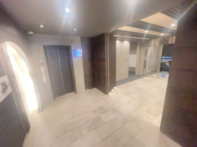 La Douceur谷町のロビー