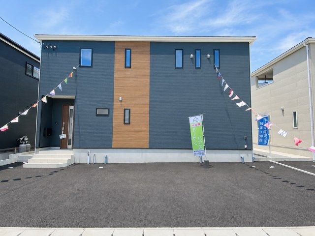 クレイドルガーデン／北区梶尾町第１０／２号棟の外観