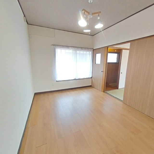 岐阜市中西郷の一戸建ての居間・リビング|2階洋室
