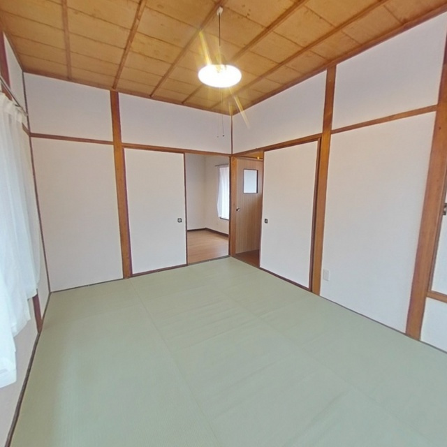 岐阜市中西郷の一戸建ての居間・リビング|2階和室