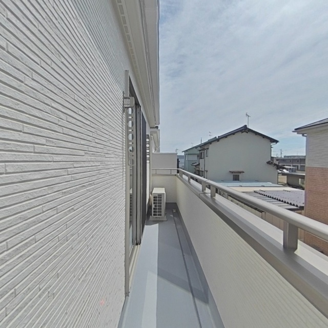 マイホームネクスト西中島　のバルコニー