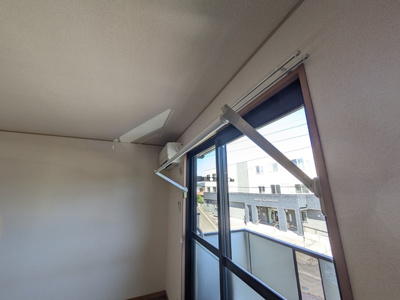★雨の日に便利な室内物干し★