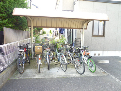 屋根付き駐輪場