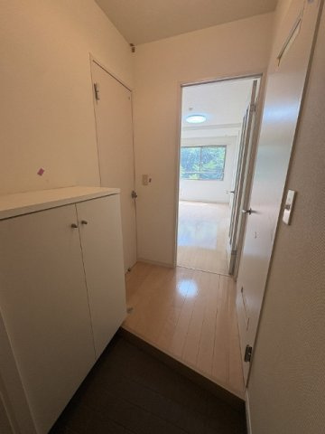 ファイン赤崎の玄関