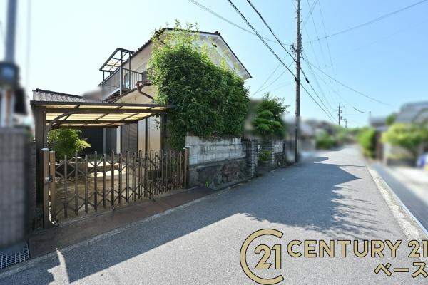 大和高田市大字奥田の売地の前面道路含む現地写真|■現地撮影写真■落ち着いた雰囲気の住宅地です！ぜひお気軽にお問い合わせください！