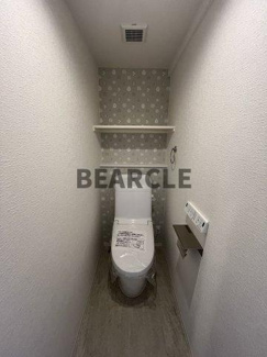 【トイレ】 | フォーリアライズ京都東寺 | 落ち着いた色調のトイレです