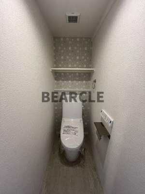 【トイレ】 | フォーリアライズ京都東寺 | 落ち着いた色調のトイレです