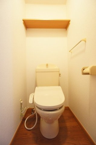 ワイズ　サンモールのトイレ