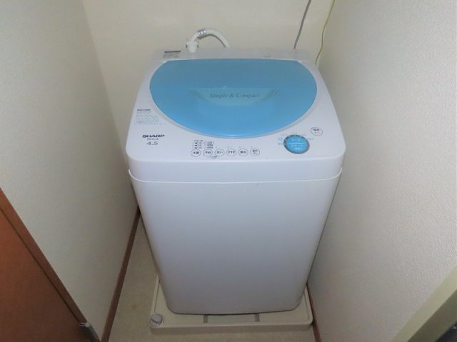 レオパレスエバーグリーンＢのその他|洗濯機も付いています