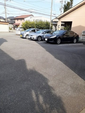 ドムス・コンドゥクターＣの駐車場
