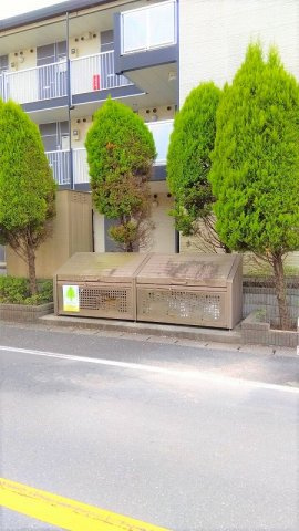 レオパレスアズーラのその他|ゴミ置き場