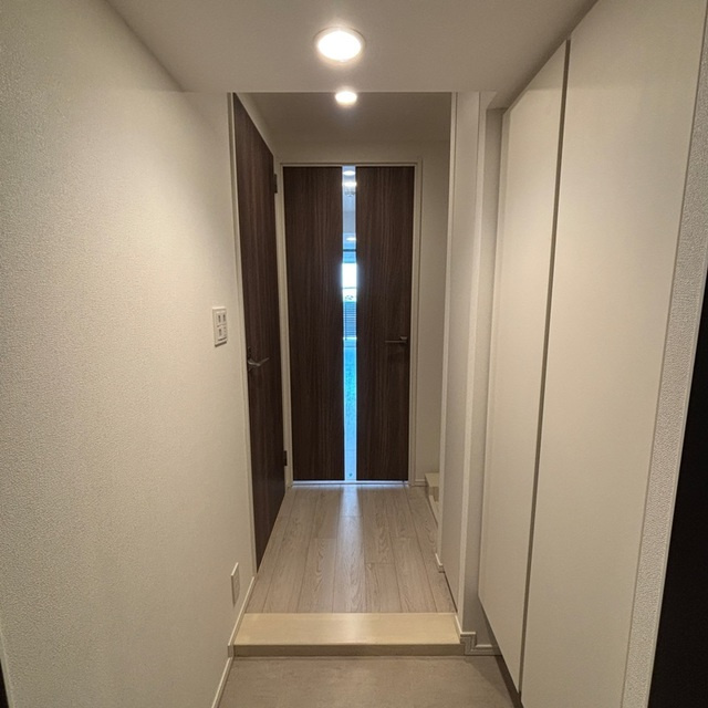 パークアクシス品川天王洲アイルの玄関|※写真は同タイプ住戸です。