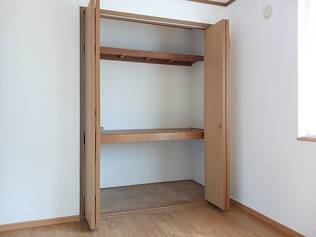 グリーンヒルズＫの収納|大きなものも収納できそうです