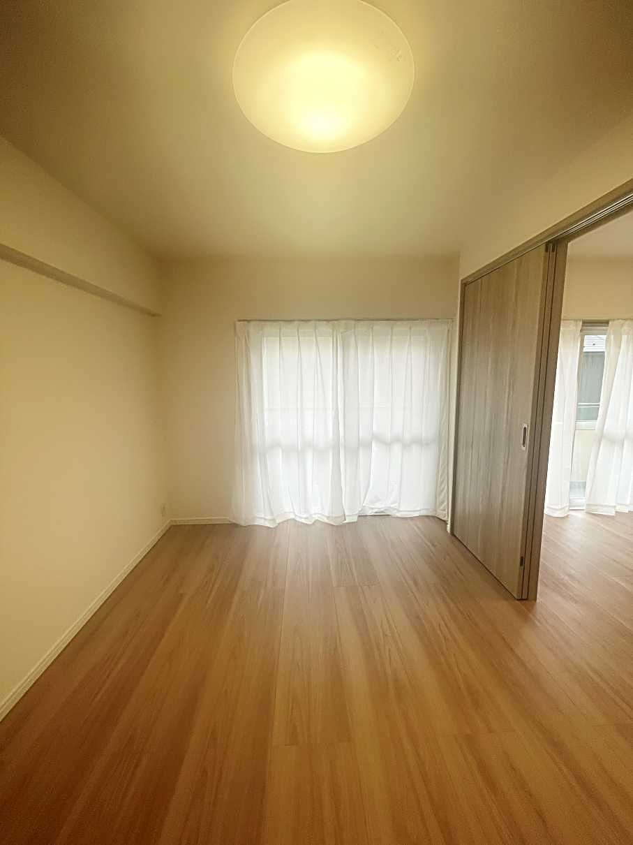 富士見台マンションの洋室