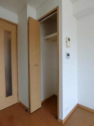 アルマーニ　Ⅰの収納