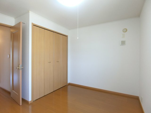 アルマーニ　Ⅰの洋室