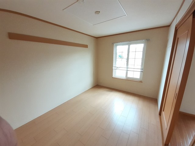 Ⅱ棟２階の室内になります。