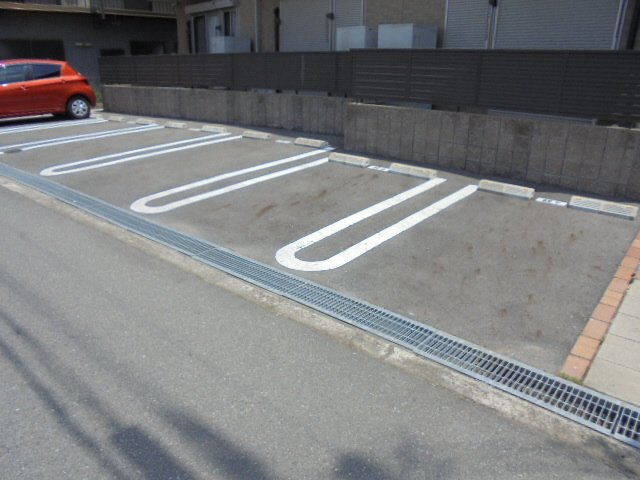 ルース・コンフォートⅡの駐車場