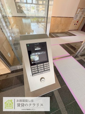 エルパティオ桂南の玄関