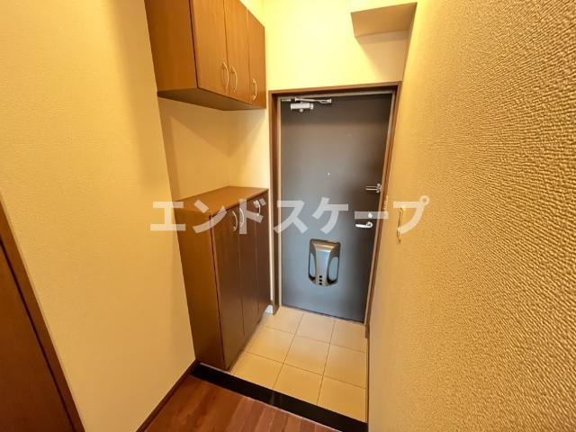 ウッドペッカー・西の玄関|玄関
高崎、前橋のお部屋探しはエンドスケープまで！お客様の理想お聞かせ下さい♪
