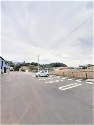 【駐車場】 | メレルカンＢ