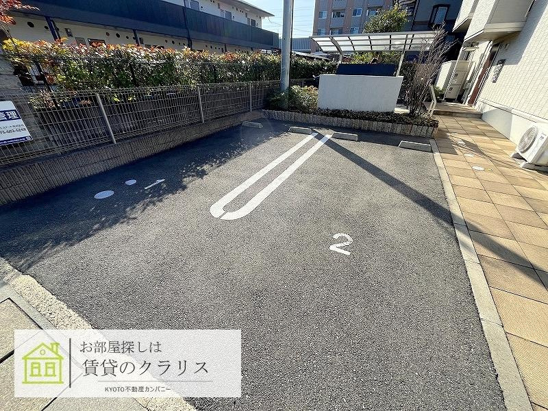 シュエットの駐車場