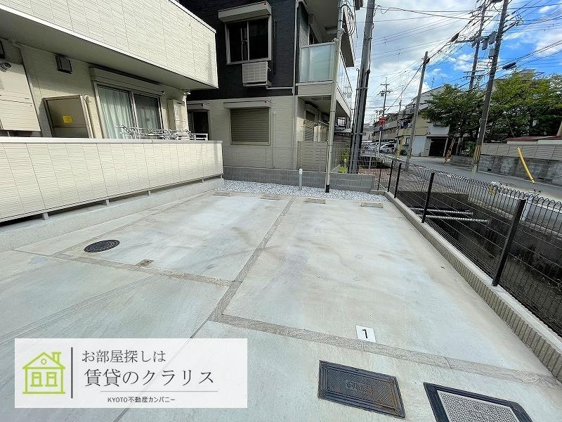 セジュールKの駐車場