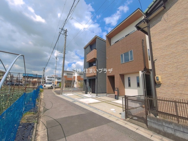 仲介手数料無料）一宮市木曽川町黒田IIIの前面道路含む現地写真|前面道路含む現地写真です
