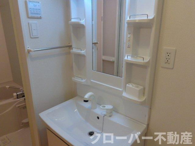サンタクララ大隅の洗面所|洗髪洗面化粧台