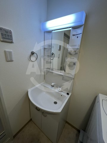 エルプレイス本町の独立洗面台|エルプレイス本町　独立洗面台