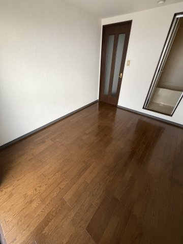 湊川サンシャインの居間・リビング