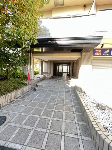 ファースト園田のエントランス|エントランスです