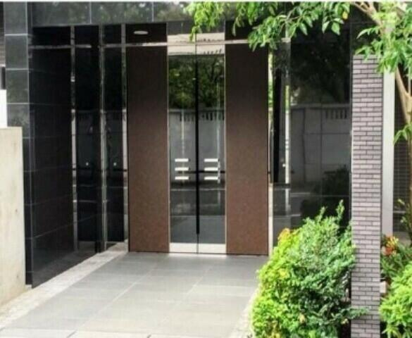 ブライズ用賀のエントランス